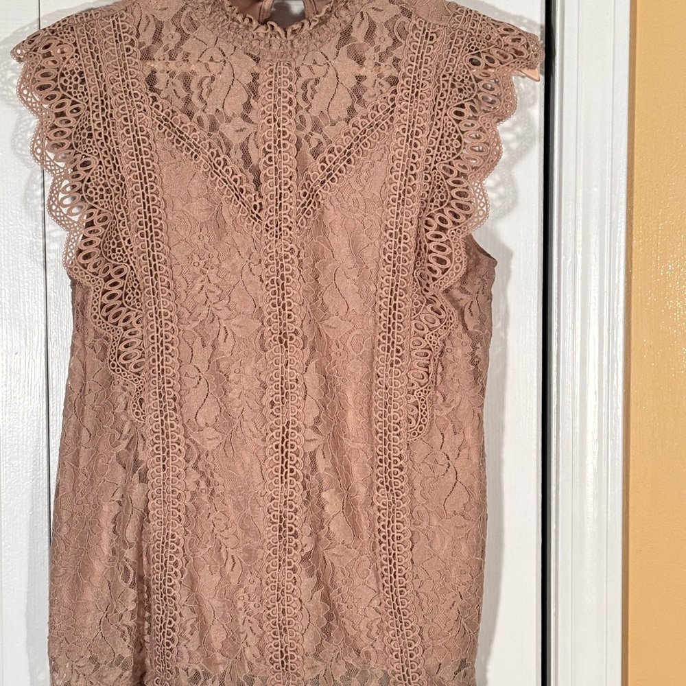 Cable & Gauge Lace Skirt in Tan - Picture 8 of 9